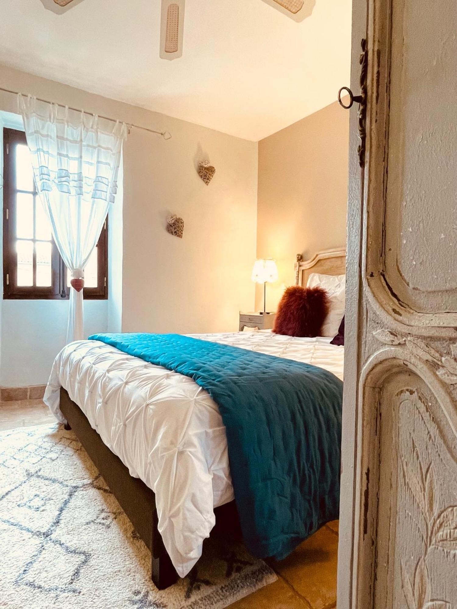 B&B Temps Suspendu Provence Pernes-les-Fontaines Habitación foto
